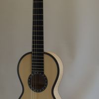 Romantische_Gitarre_a